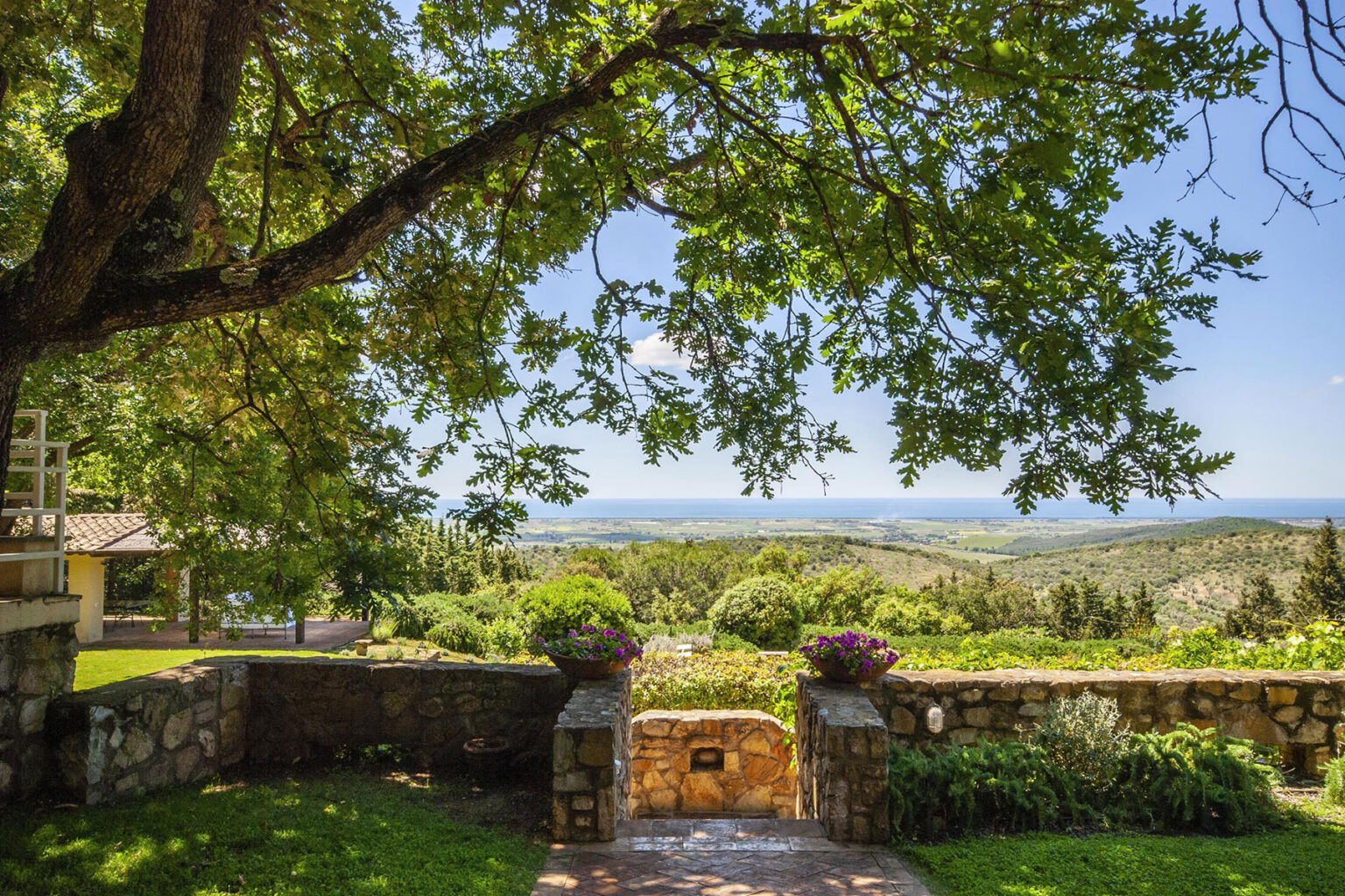 Maremma Large Villa | Tuscany image 36 | Only on SopranoVillas