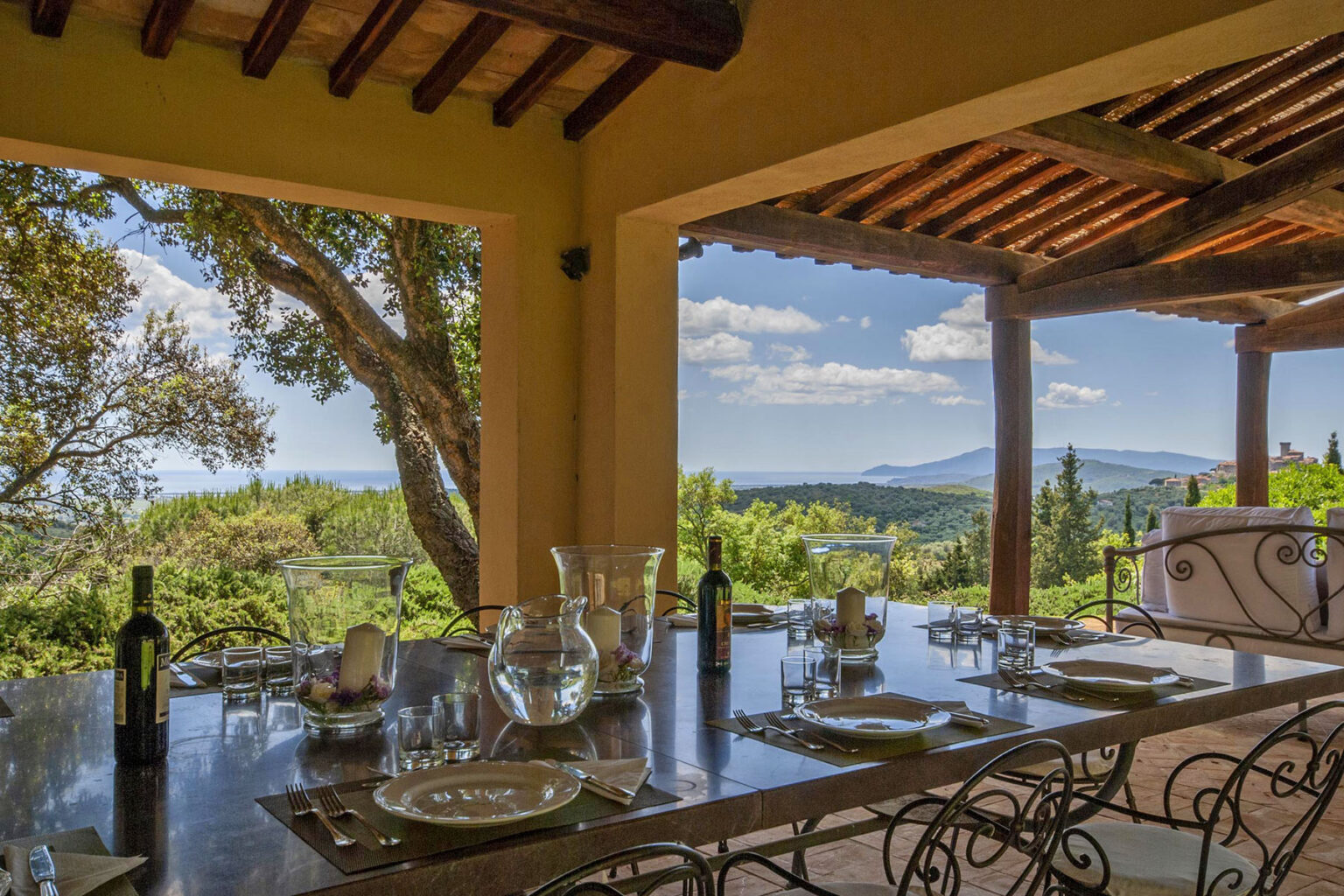 Maremma Large Villa | Tuscany image 8 | Only on SopranoVillas