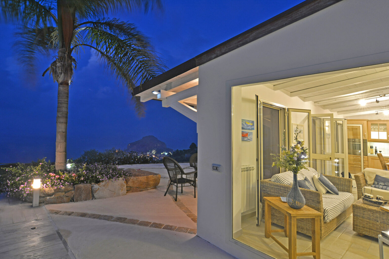 Cefalù Panoramic Villa | Sicily image 2 | Only on SopranoVillas