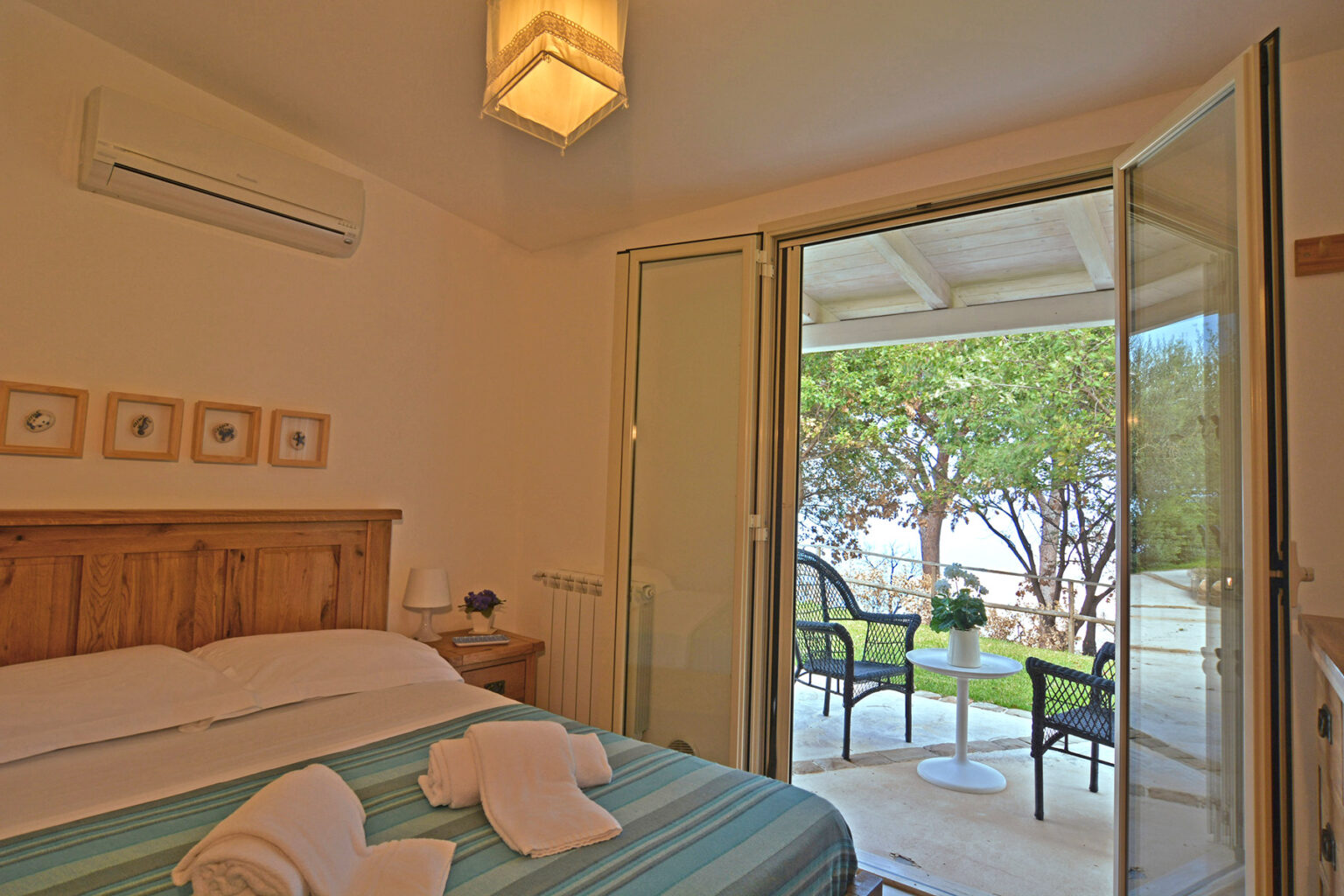 Cefalù Panoramic Villa | Sicily image 11 | Only on SopranoVillas