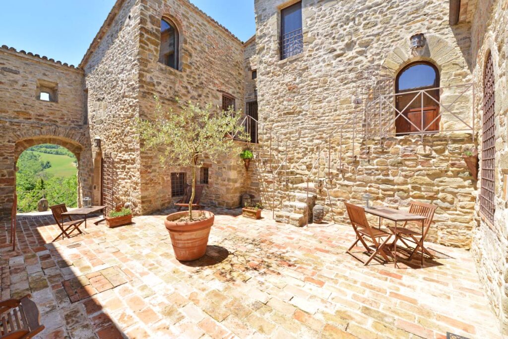  | Only on SopranoVillas