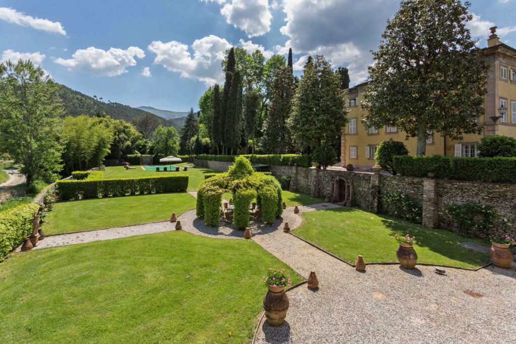  | Only on SopranoVillas