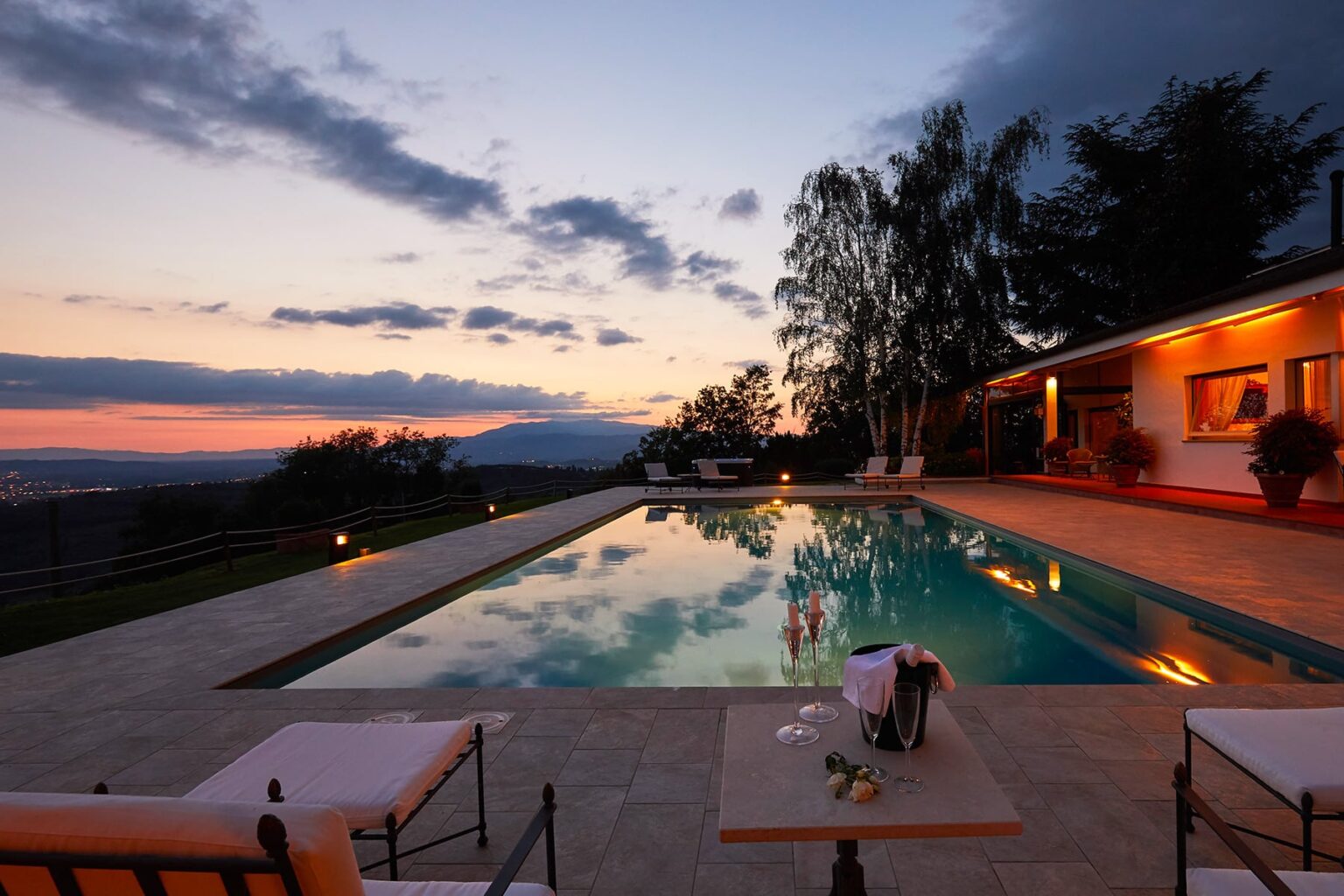 Arezzo Super Panoramic Villa | Tuscany image 31 | Only on SopranoVillas