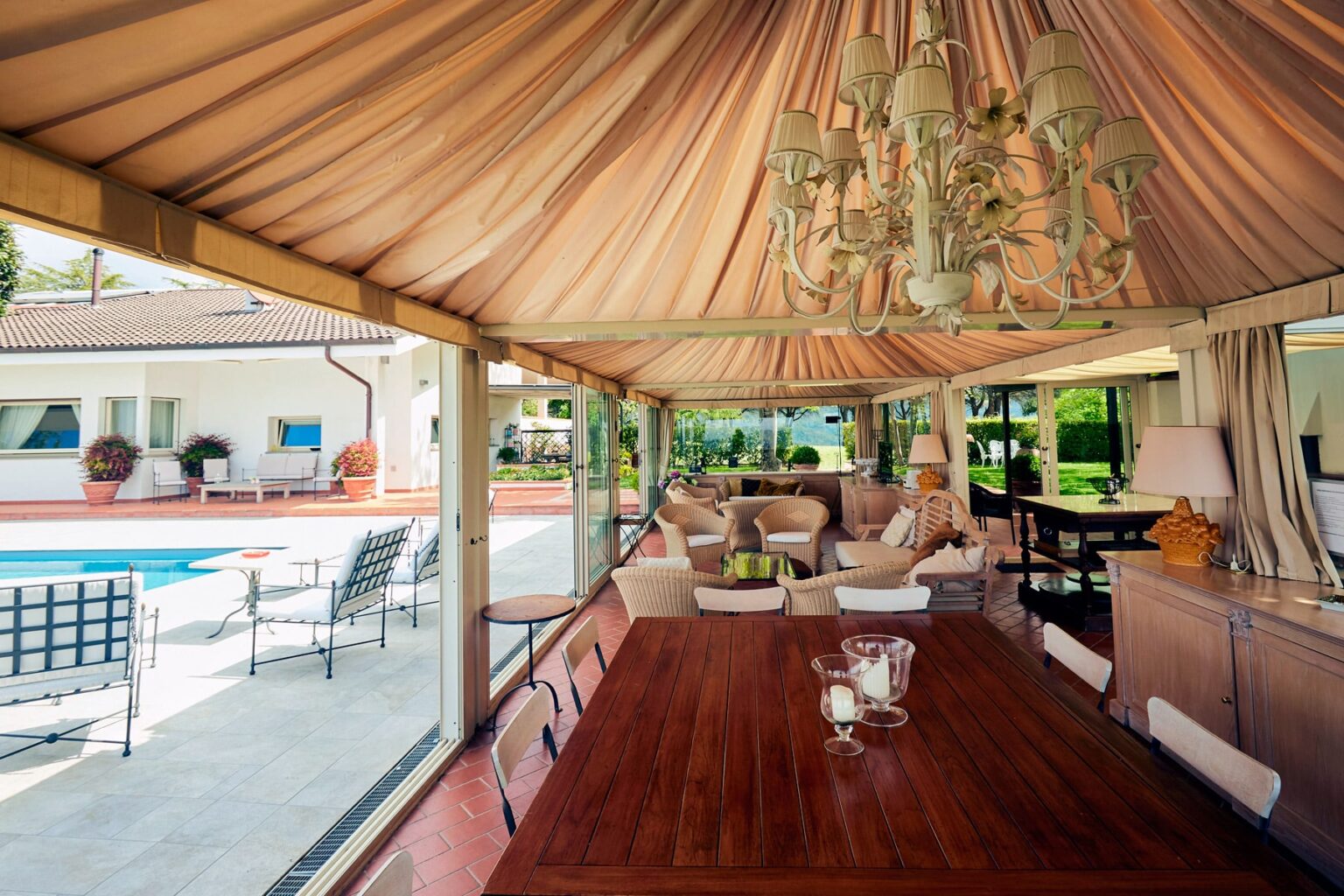 Arezzo Super Panoramic Villa | Tuscany image 9 | Only on SopranoVillas