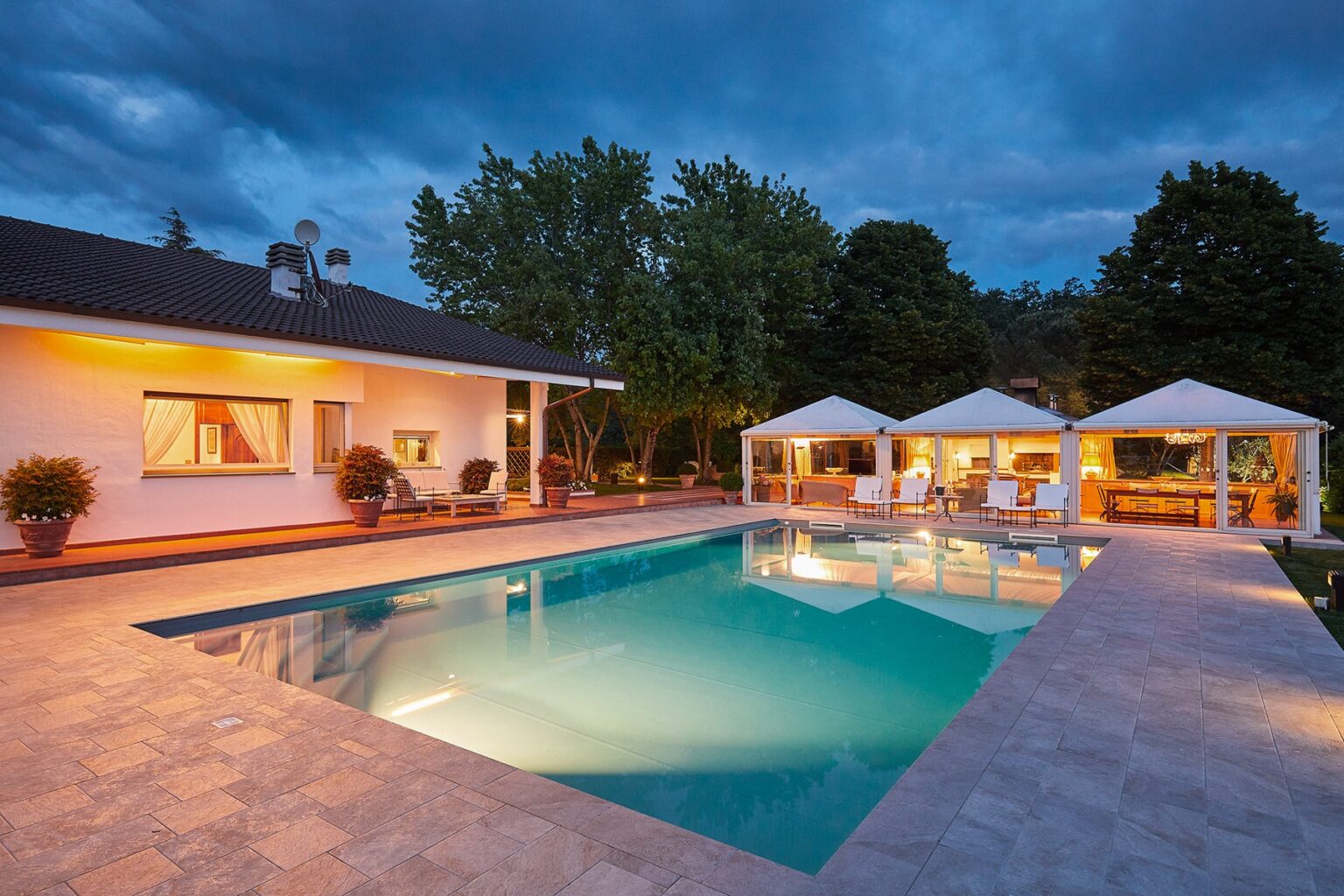 Arezzo Super Panoramic Villa | Tuscany image 28 | Only on SopranoVillas