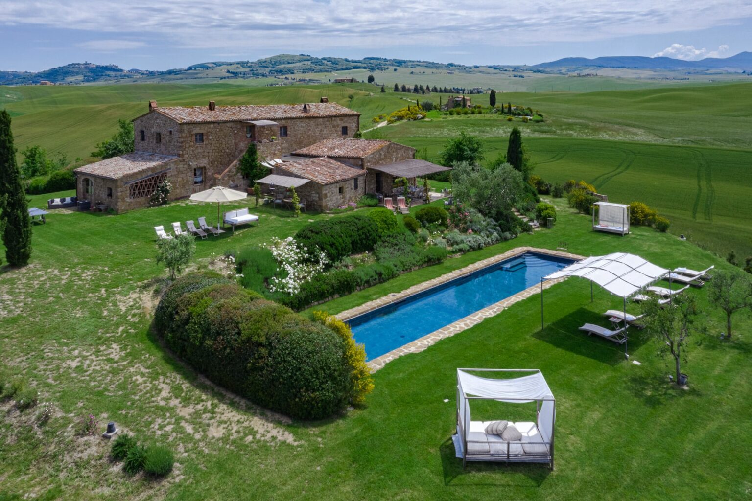 Pienza Romantic Villa | Tuscany image 6 | Only on SopranoVillas