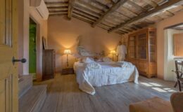  | Only on SopranoVillas