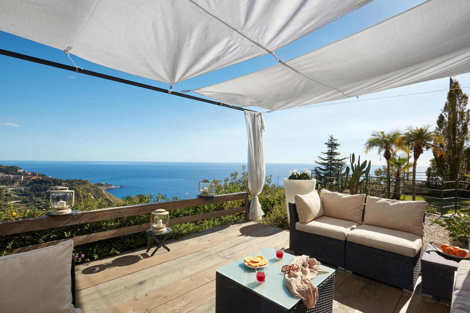 Naxos Panoramic Villa | Sicily image 5 | Only on SopranoVillas