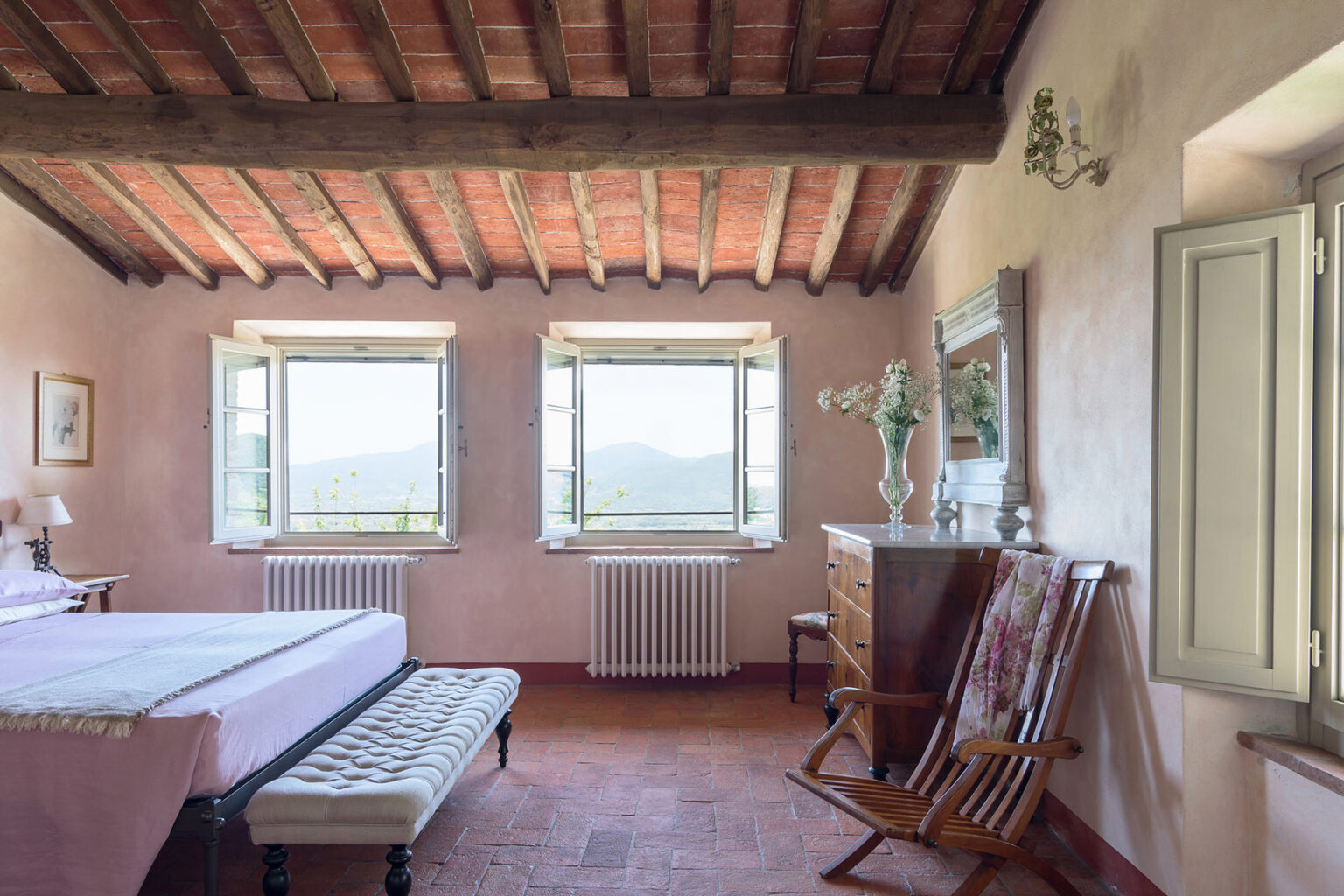 Panoramic Lucca Farmhouse | Tuscany image 25 | Only on SopranoVillas