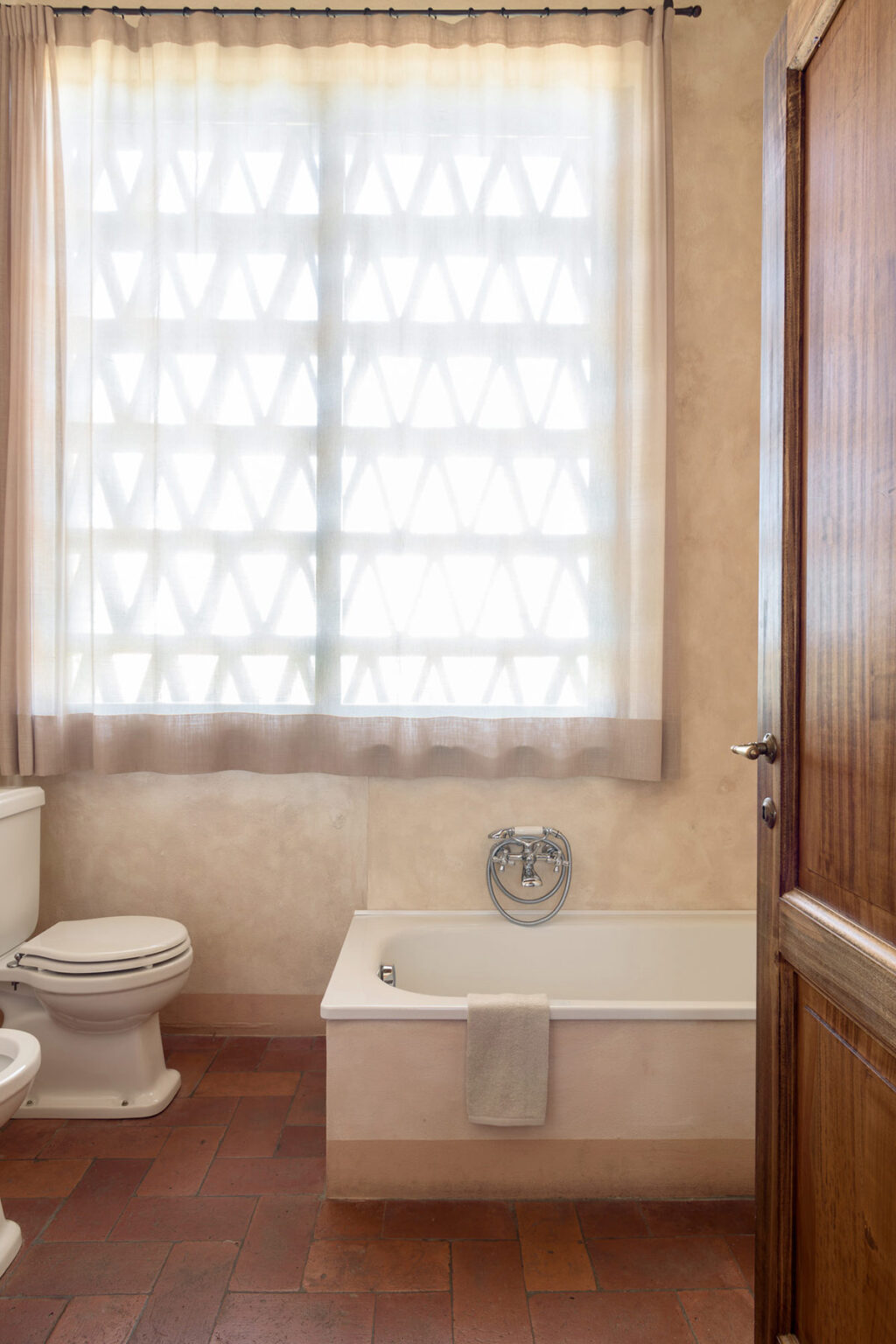 Panoramic Lucca Farmhouse | Tuscany image 29 | Only on SopranoVillas