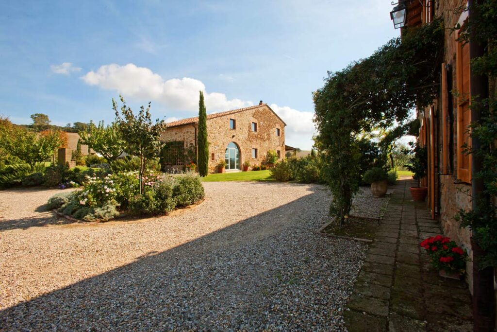 Val d’Orcia Colorful Villa | Tuscany | Only on SopranoVillas