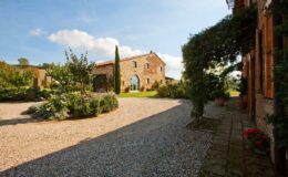 Val d’Orcia Colorful Villa | Tuscany