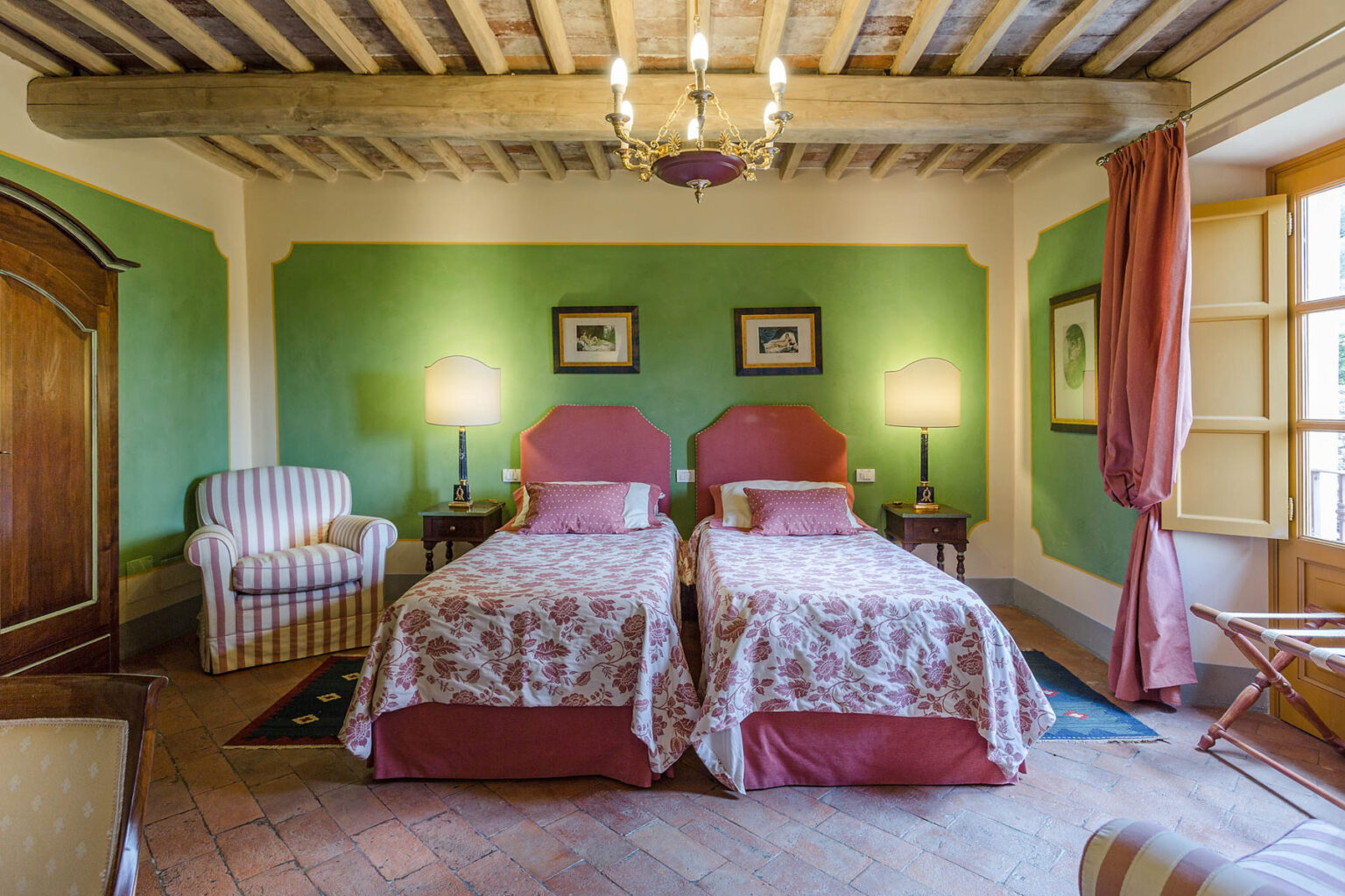 Lucca Luxury Retreat | Tuscany image 31 | Only on SopranoVillas