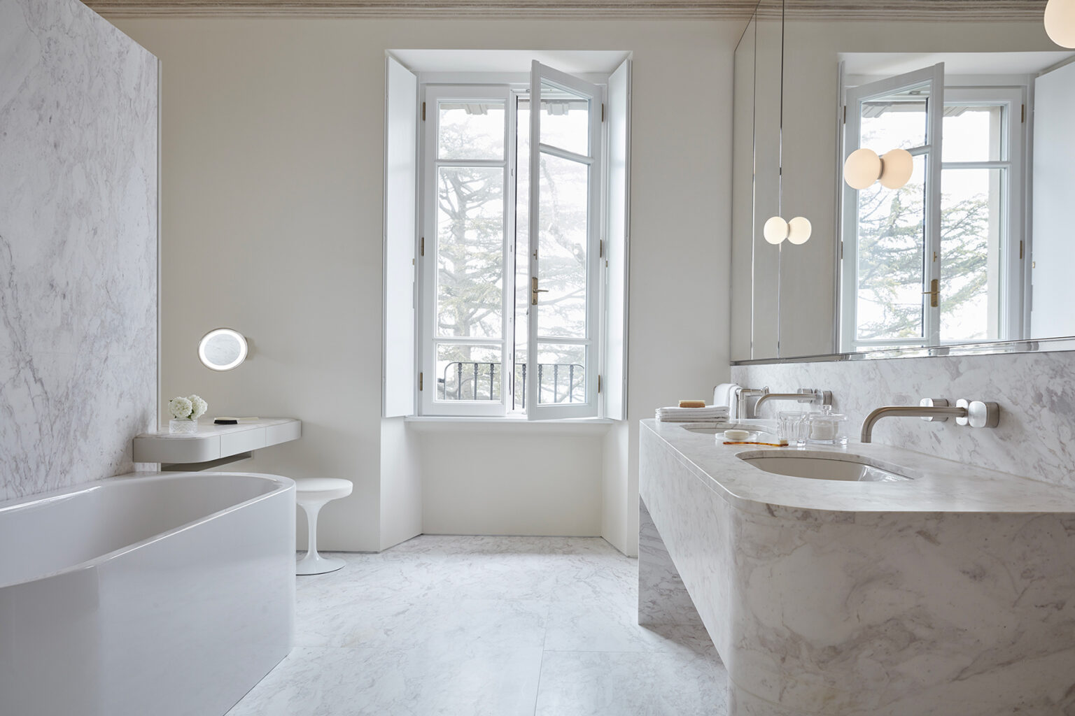 Art Nouveau Luxury Villa | Lake Como image 30 | Only on SopranoVillas