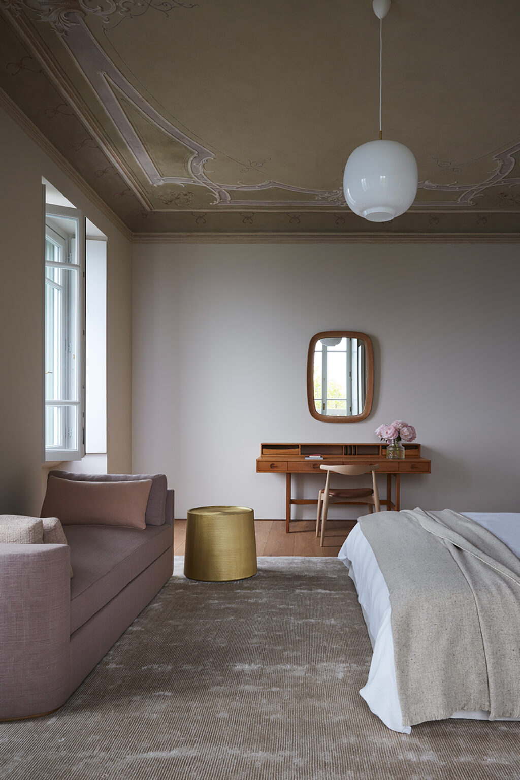 Art Nouveau Luxury Villa | Lake Como image 29 | Only on SopranoVillas