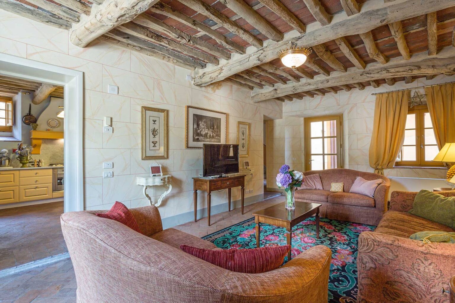Lucca Luxury Retreat | Tuscany image 11 | Only on SopranoVillas