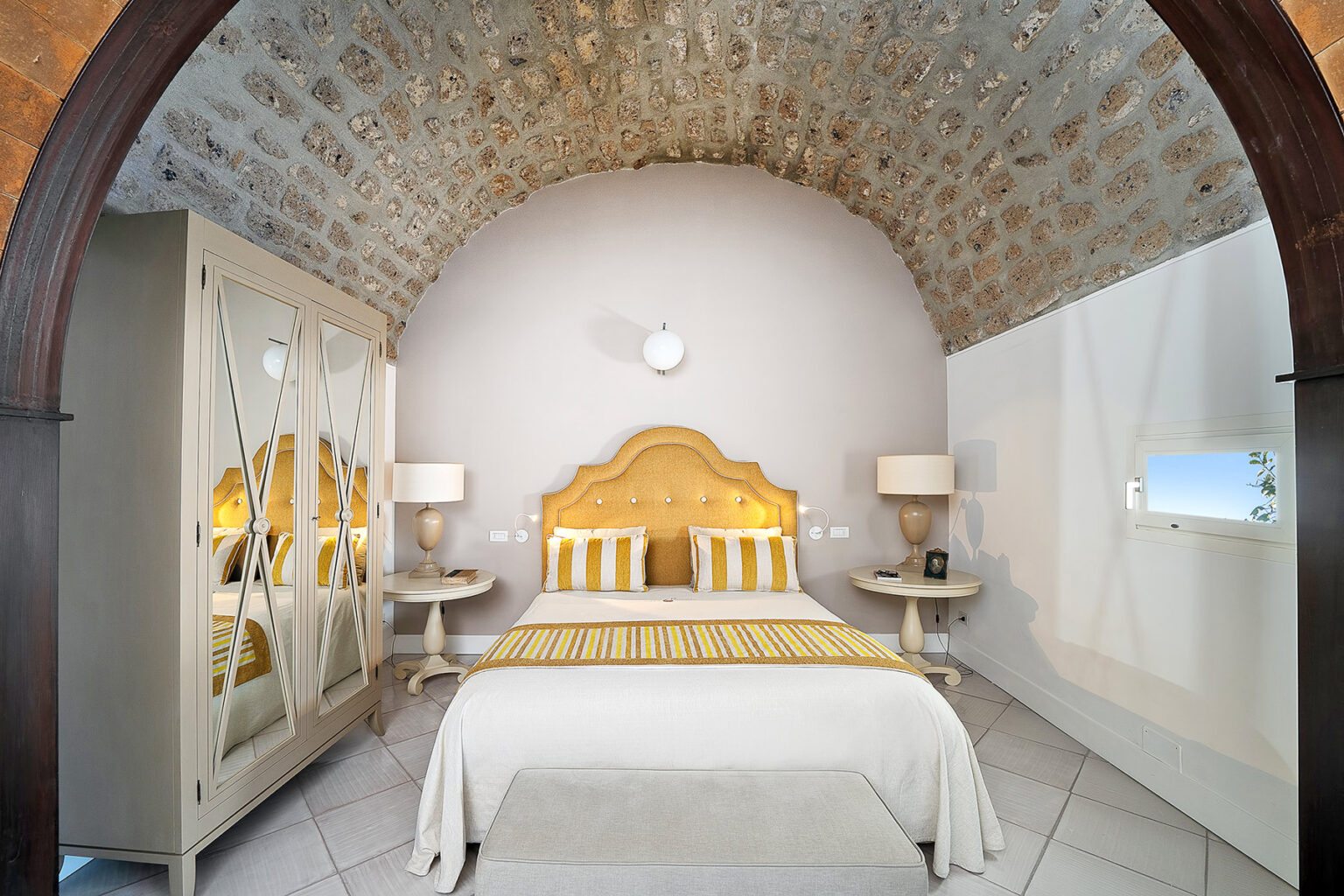 Sorrento Luxury Villa | Amalfi Coast image 19 | Only on SopranoVillas