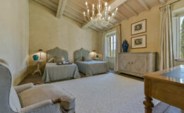  | Only on SopranoVillas