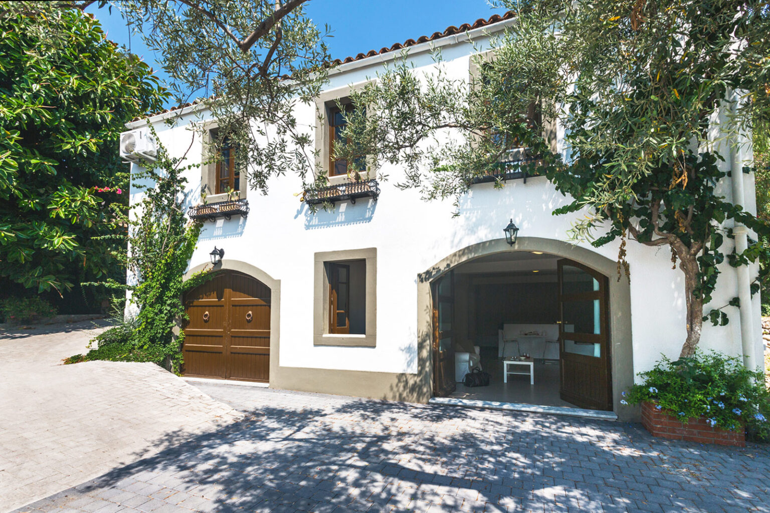 Taormina Beach Villa | Sicily image 29 | Only on SopranoVillas