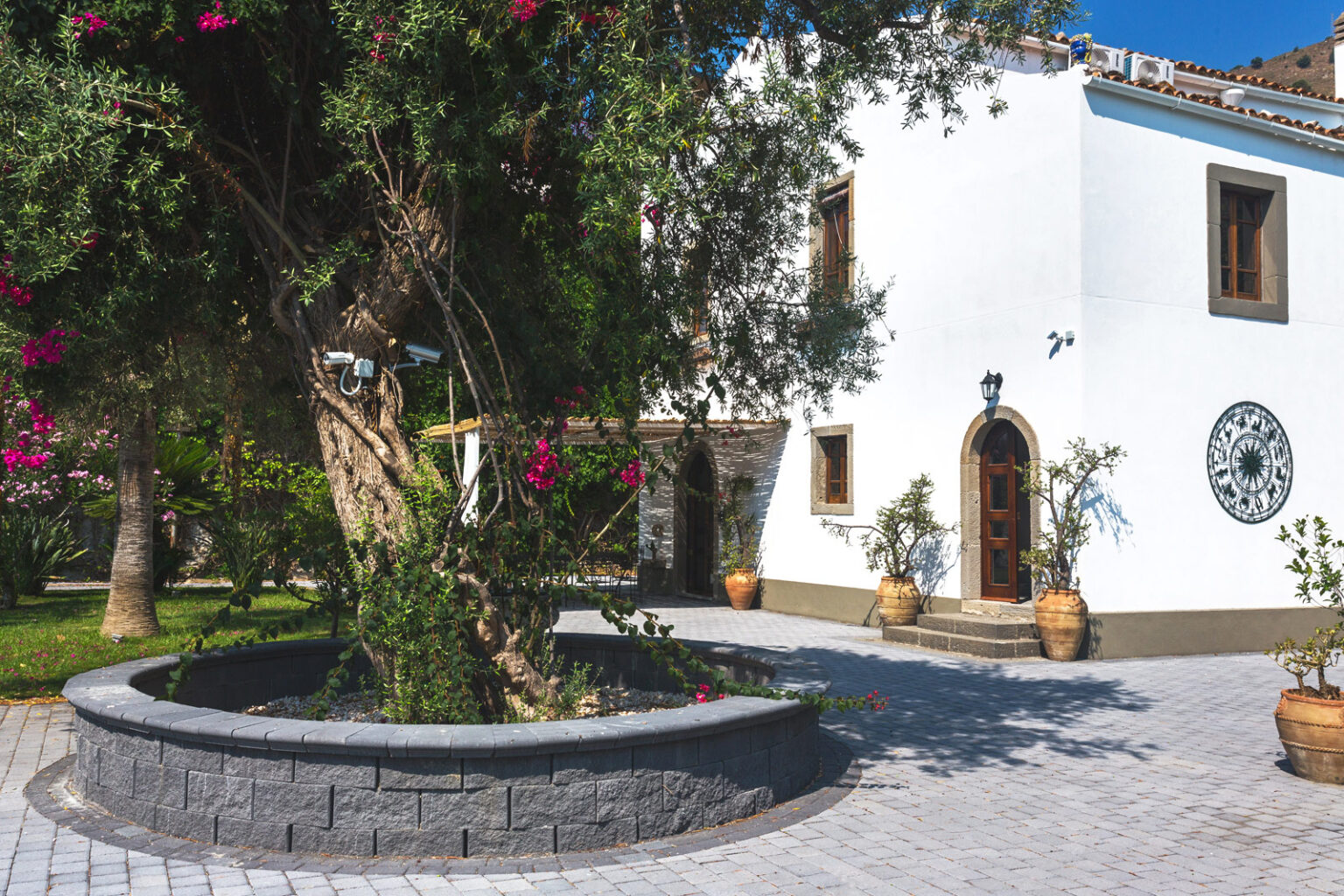 Taormina Beach Villa | Sicily image 8 | Only on SopranoVillas