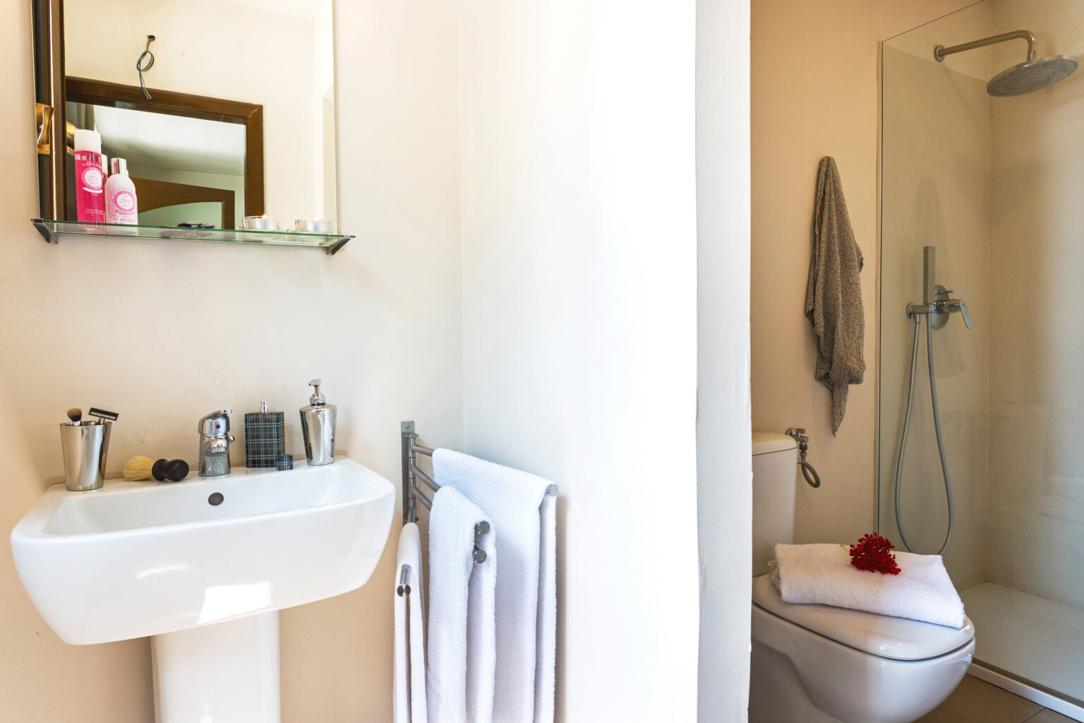 Taormina Beach Villa | Sicily image 28 | Only on SopranoVillas