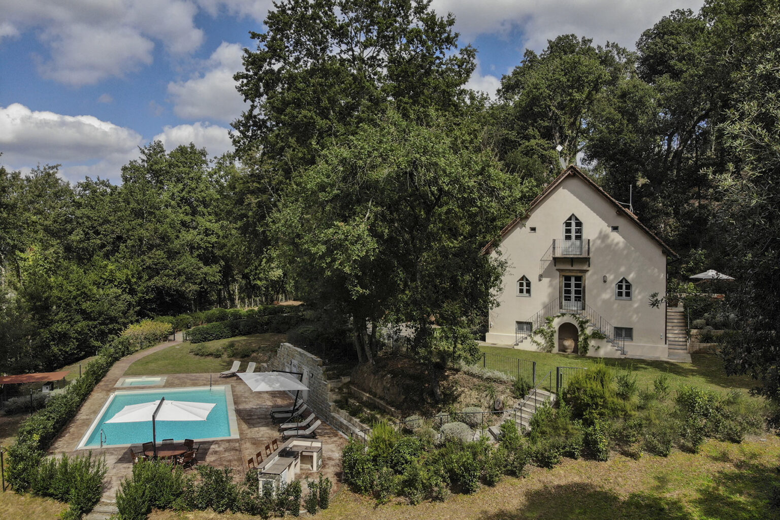 Pisa Countryside Villa | Tuscany image 1 | Only on SopranoVillas