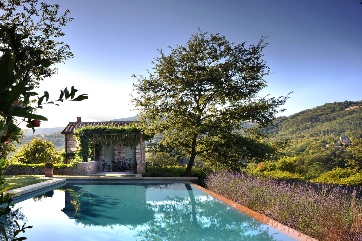 Castello di Reschio Piantaverna | Umbria image 1 | Only on SopranoVillas