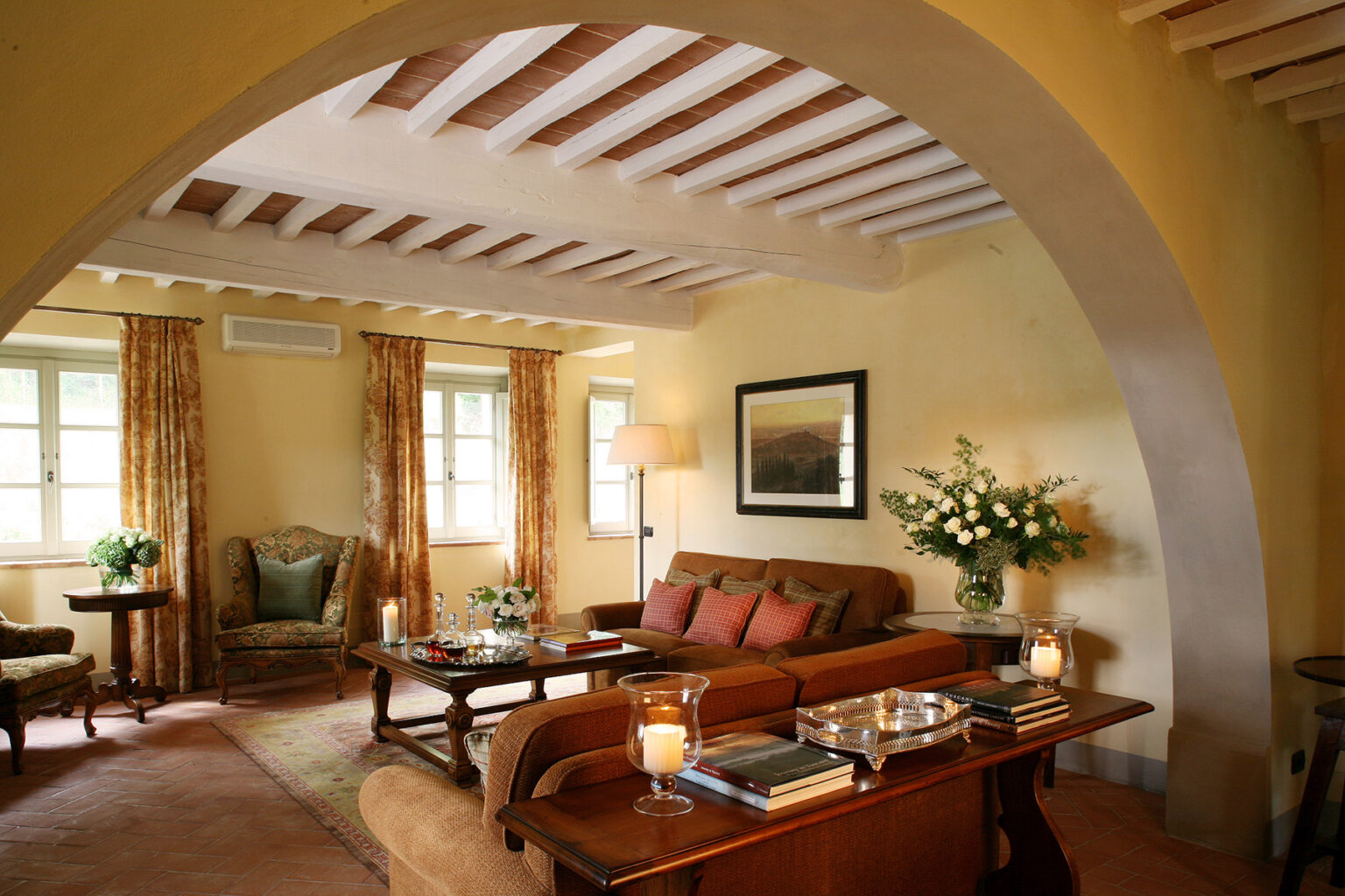 Pisa Luxury Swimming Pool Villa | Tuscany image 9 | Only on SopranoVillas
