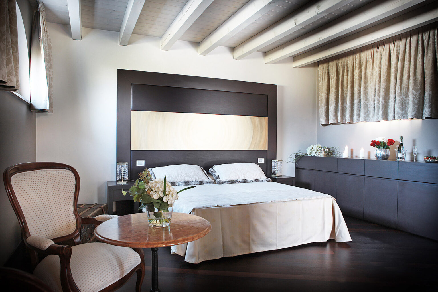 Lakeview Splendid Villa | Lake Garda image 17 | Only on SopranoVillas