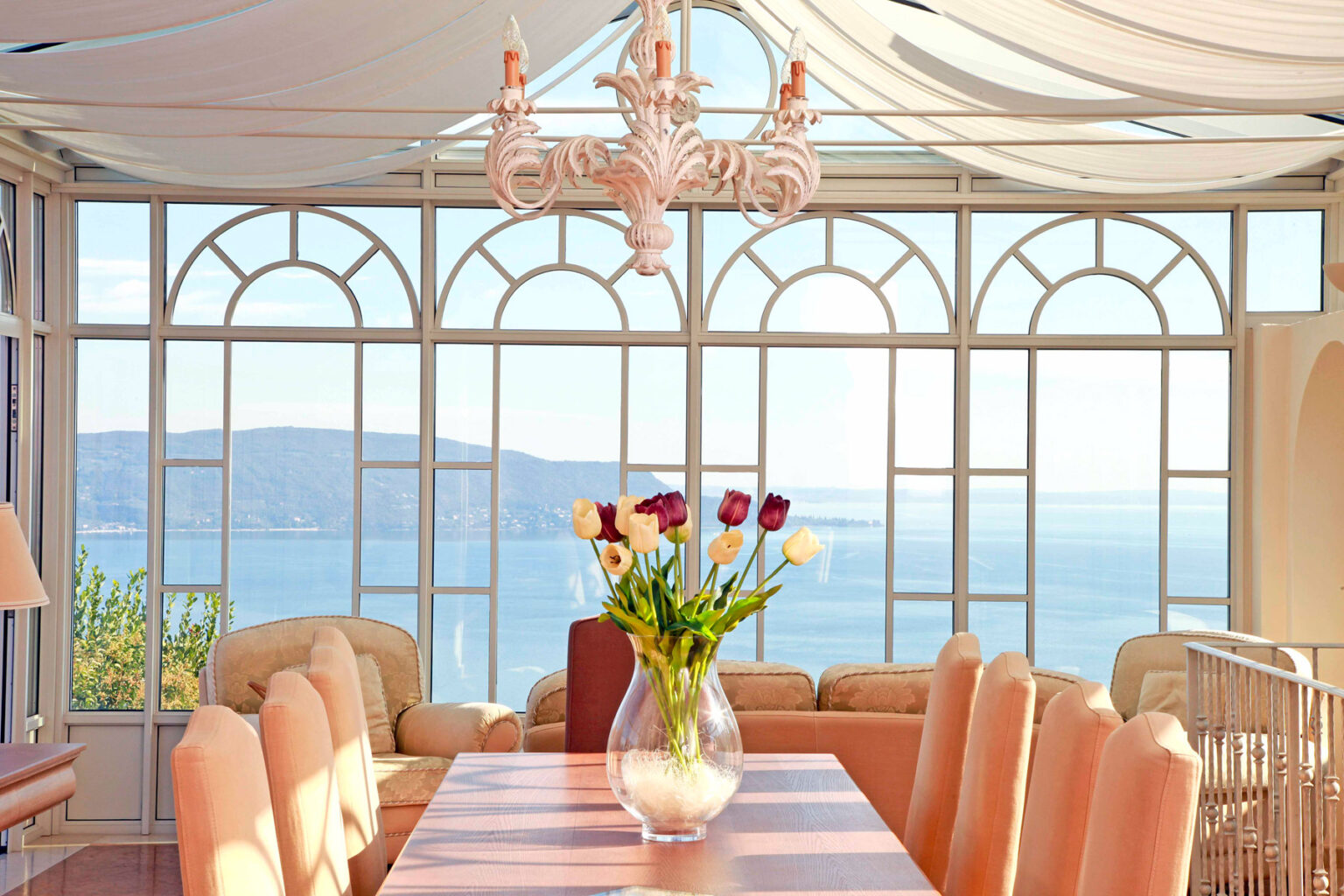 Lakeview Splendid Villa | Lake Garda image 14 | Only on SopranoVillas