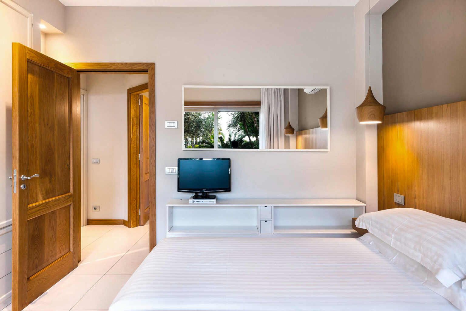 Sorrento Designer Villa | Amalfi Coast image 19 | Only on SopranoVillas