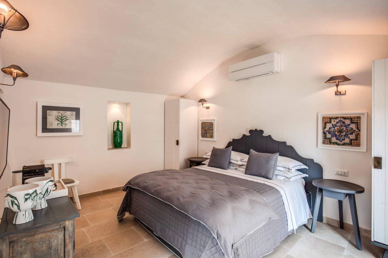 Ostuni Stylish Villa | Puglia image 23 | Only on SopranoVillas