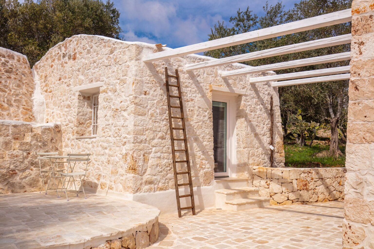 Ostuni Stylish Villa | Puglia image 28 | Only on SopranoVillas