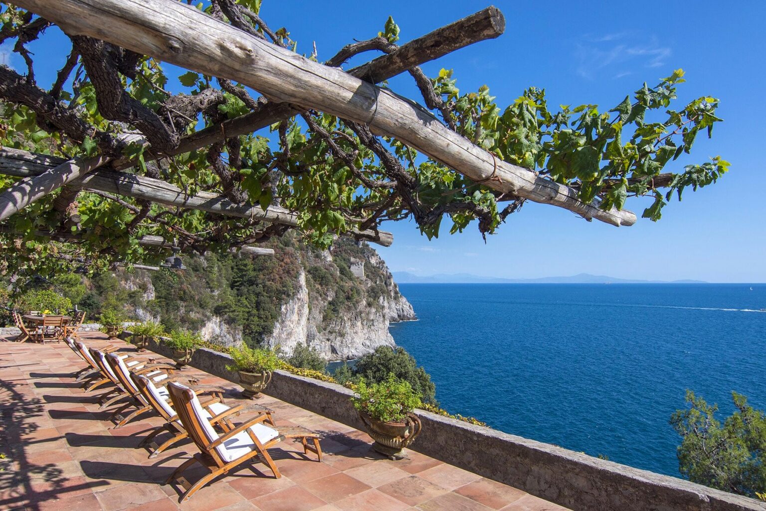 Maiori Stunning Retreat | Amalfi Coast image 3 | Only on SopranoVillas