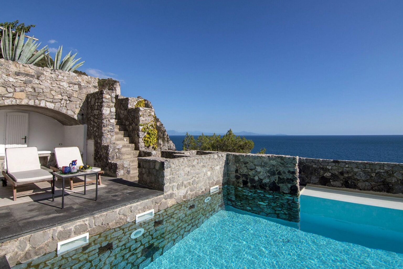 Maiori Stunning Retreat | Amalfi Coast image 6 | Only on SopranoVillas