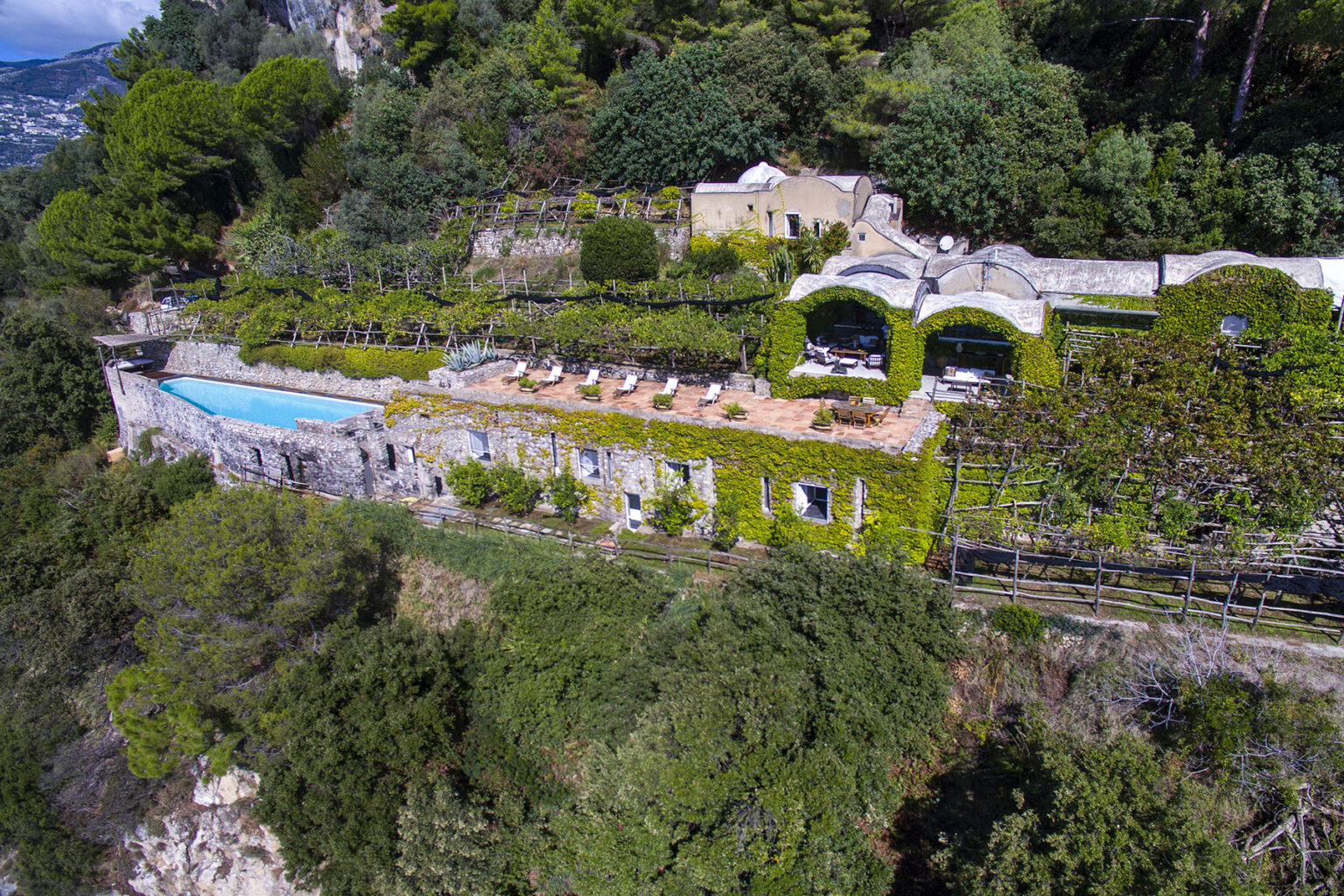 Maiori Stunning Retreat | Amalfi Coast image 24 | Only on SopranoVillas