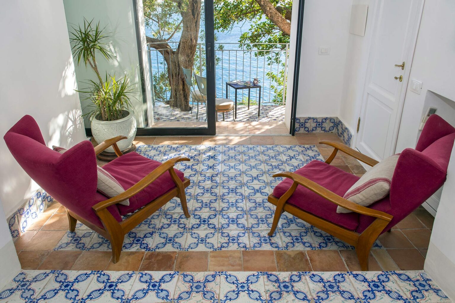 Maiori Cliff Side Tower | Amalfi Coast image 30 | Only on SopranoVillas