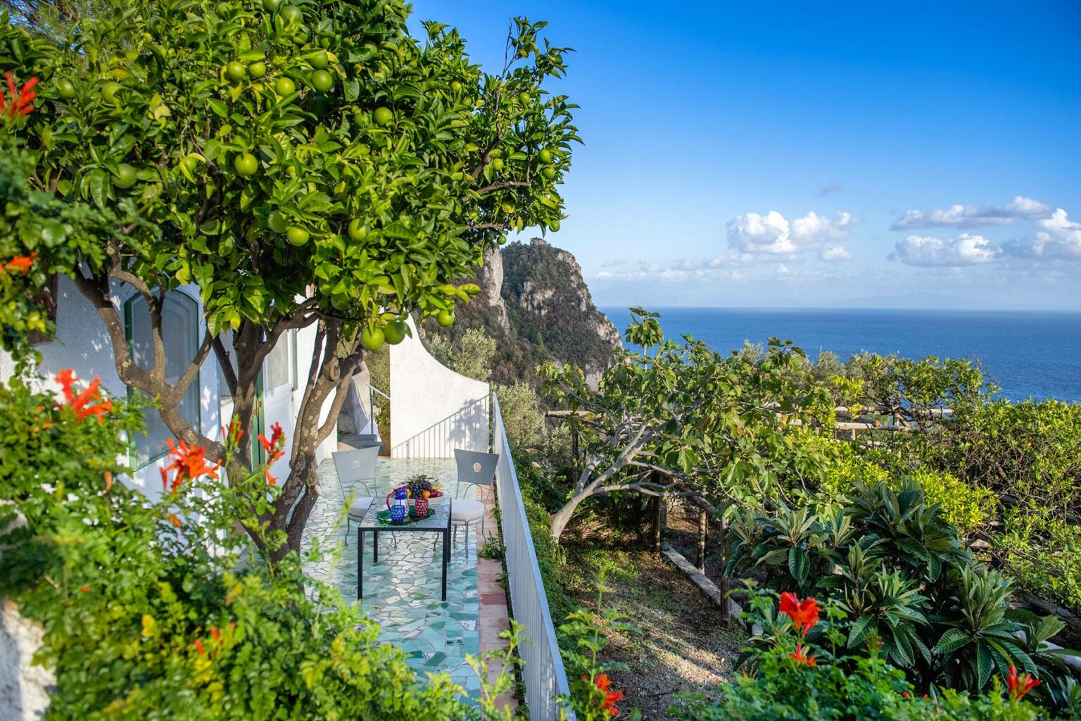 Maiori Cliff Side Tower | Amalfi Coast image 16 | Only on SopranoVillas