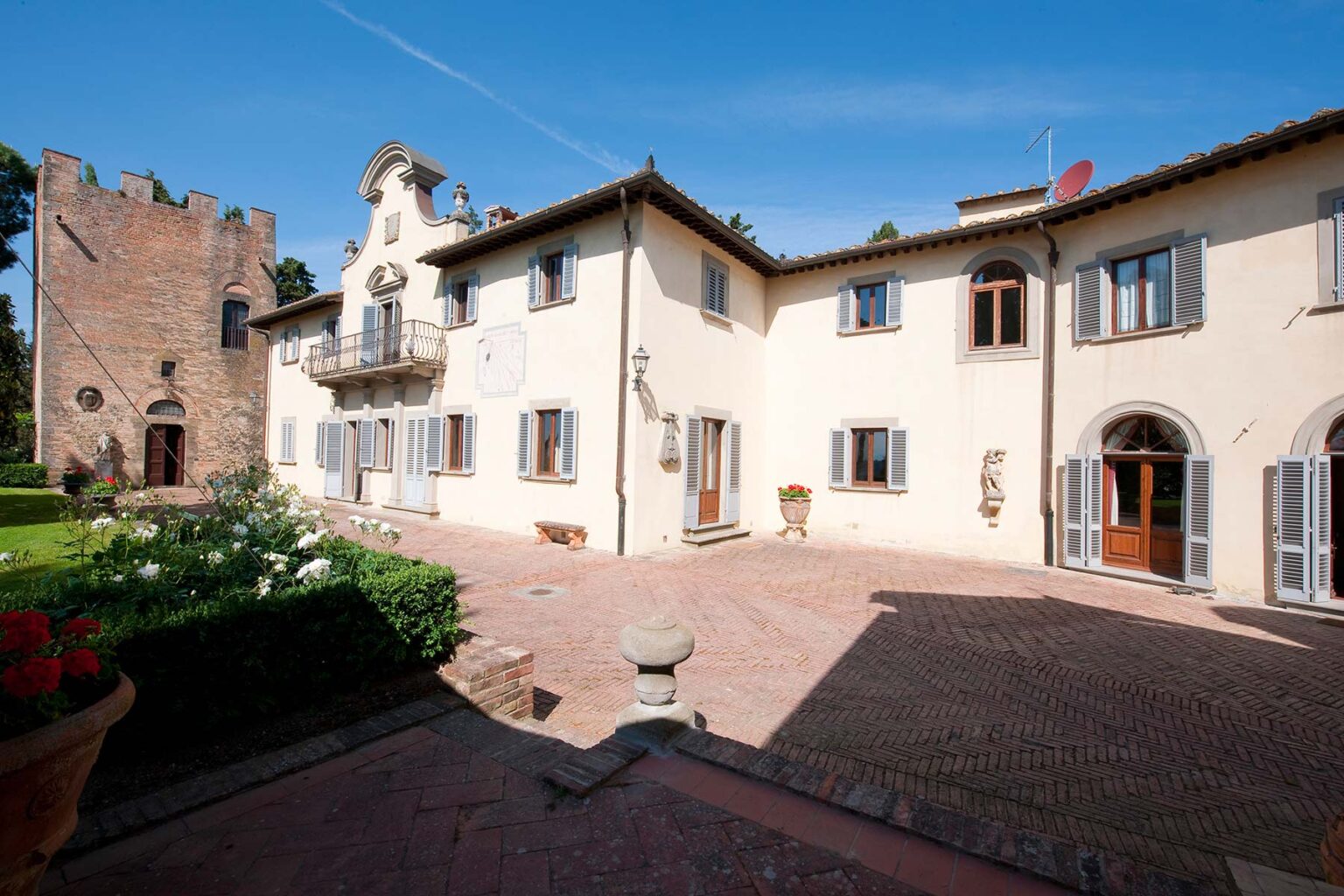 Castelfiorentino Luxury Villa | Tuscany image 10 | Only on SopranoVillas