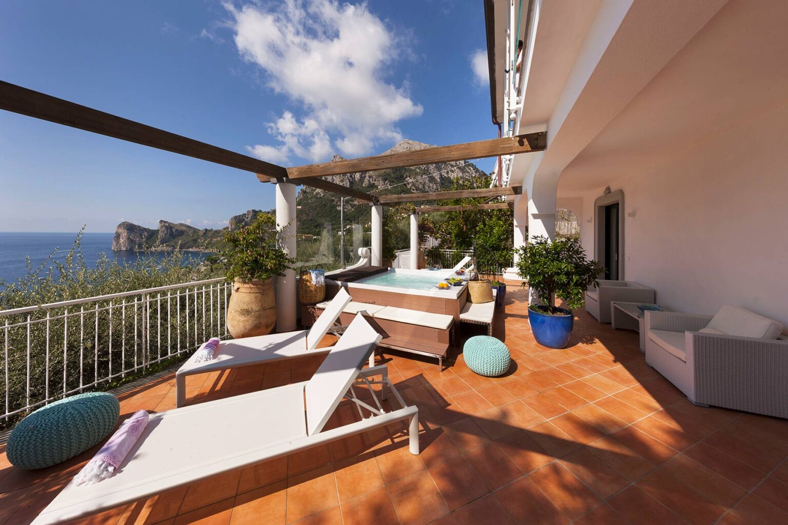 Sorrento Exclusive Villa | Amalfi Coast image 9 | Only on SopranoVillas