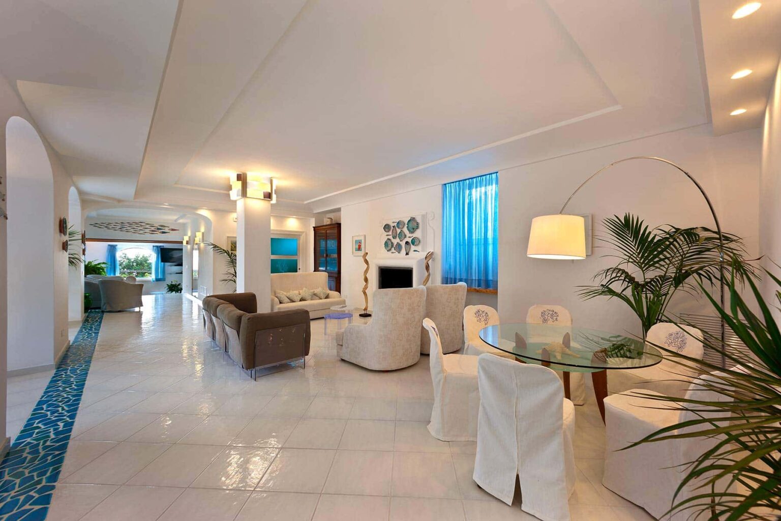 Sorrento Beach Villa | Amalfi Coast image 7 | Only on SopranoVillas