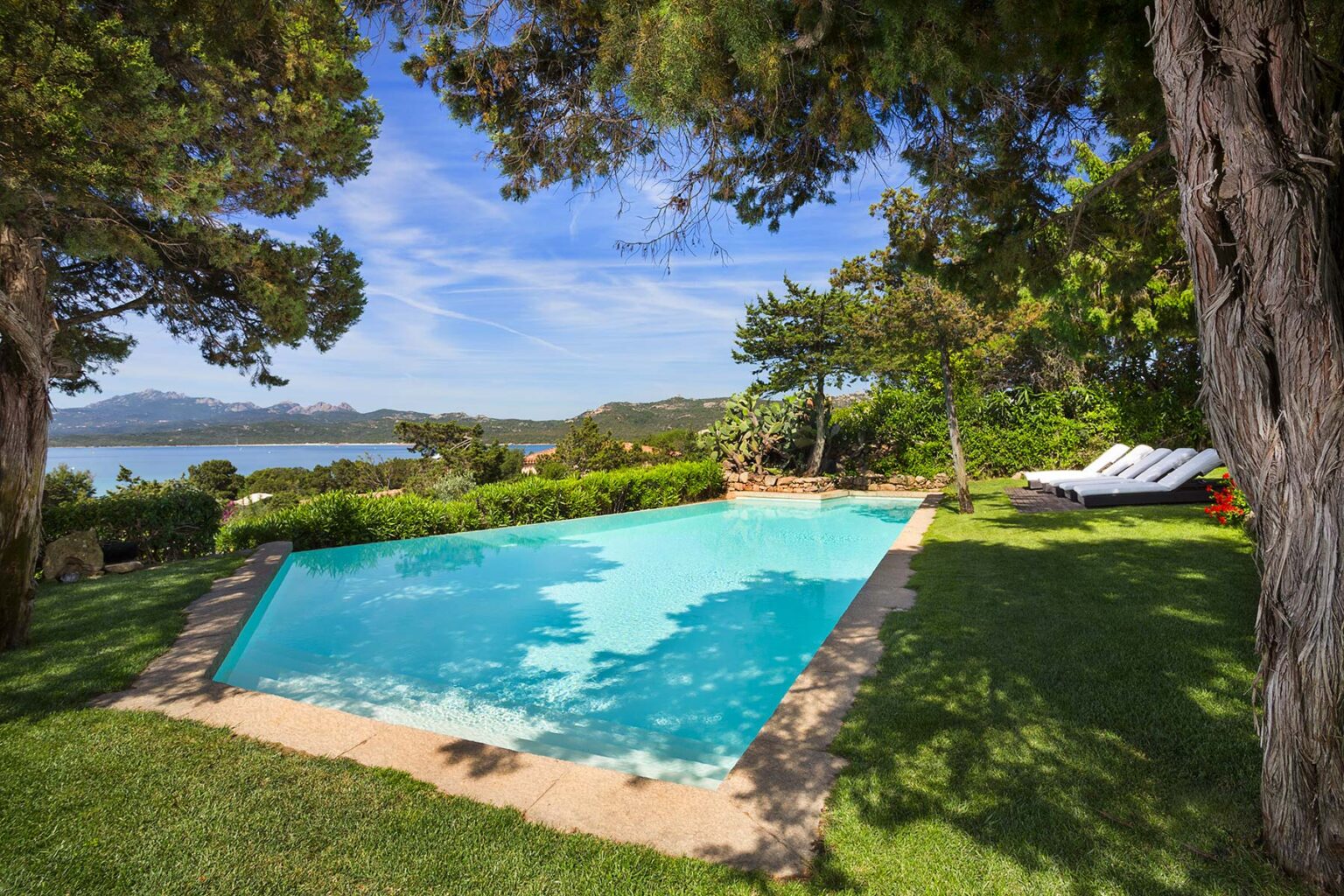 Costa Smeralda Seafront Villa | Only on SopranoVillas