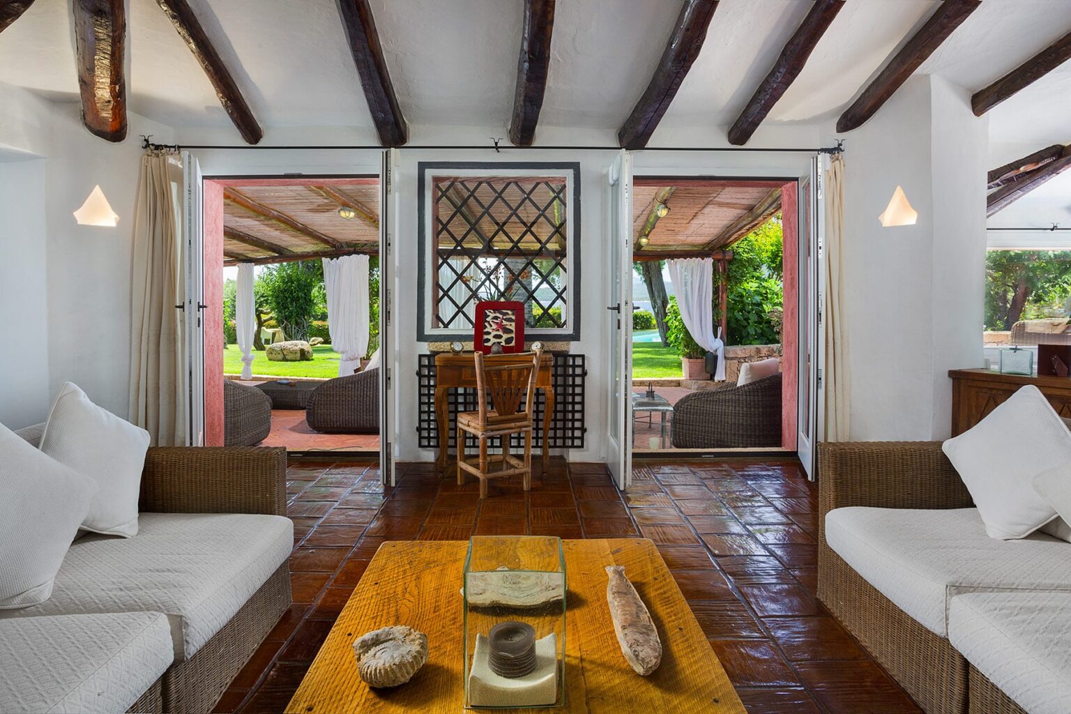 Costa Smeralda Seafront Villa| Sardinia image 8 | Only on SopranoVillas