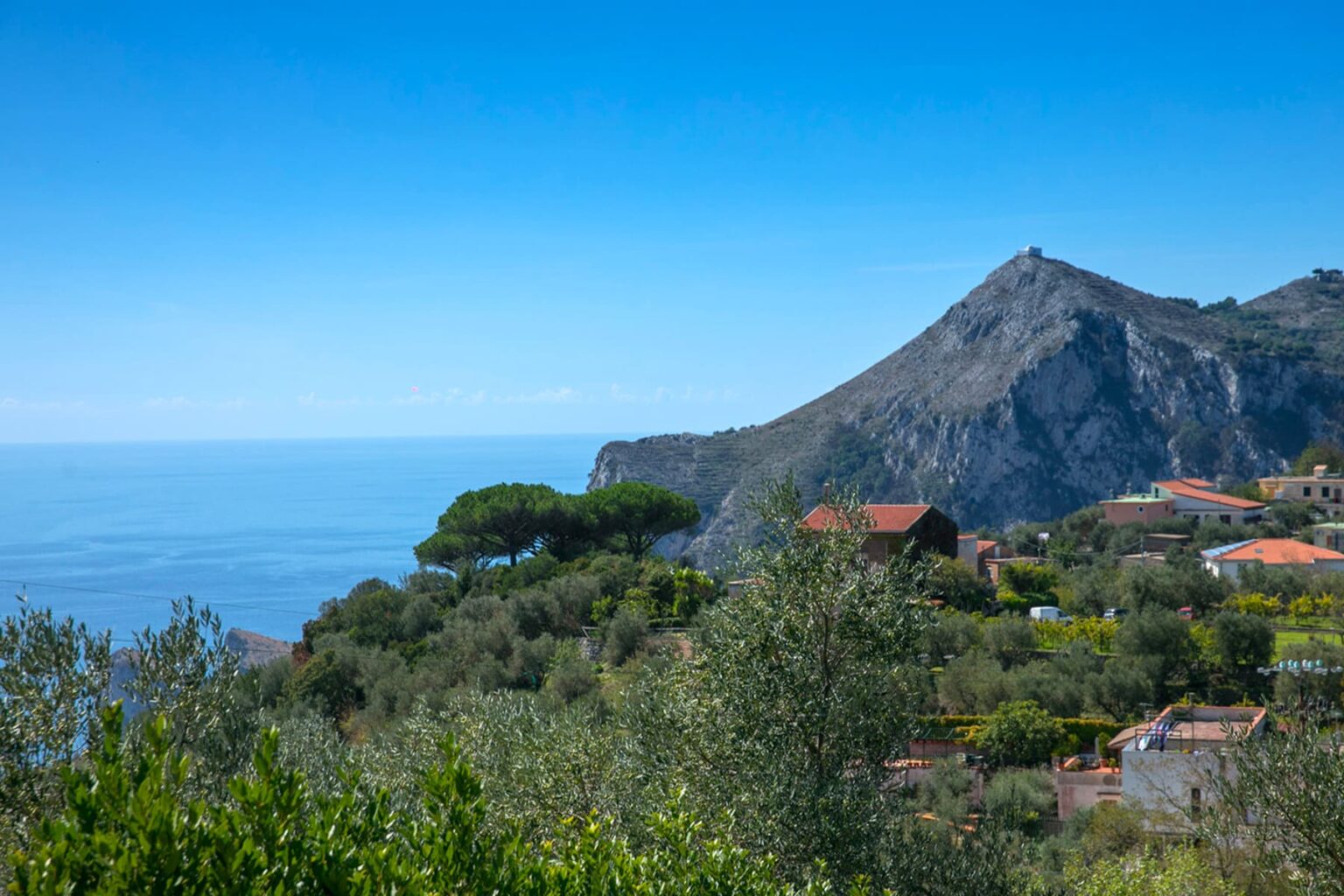 Sorrento Large Villa | Amalfi Coast image 36 | Only on SopranoVillas
