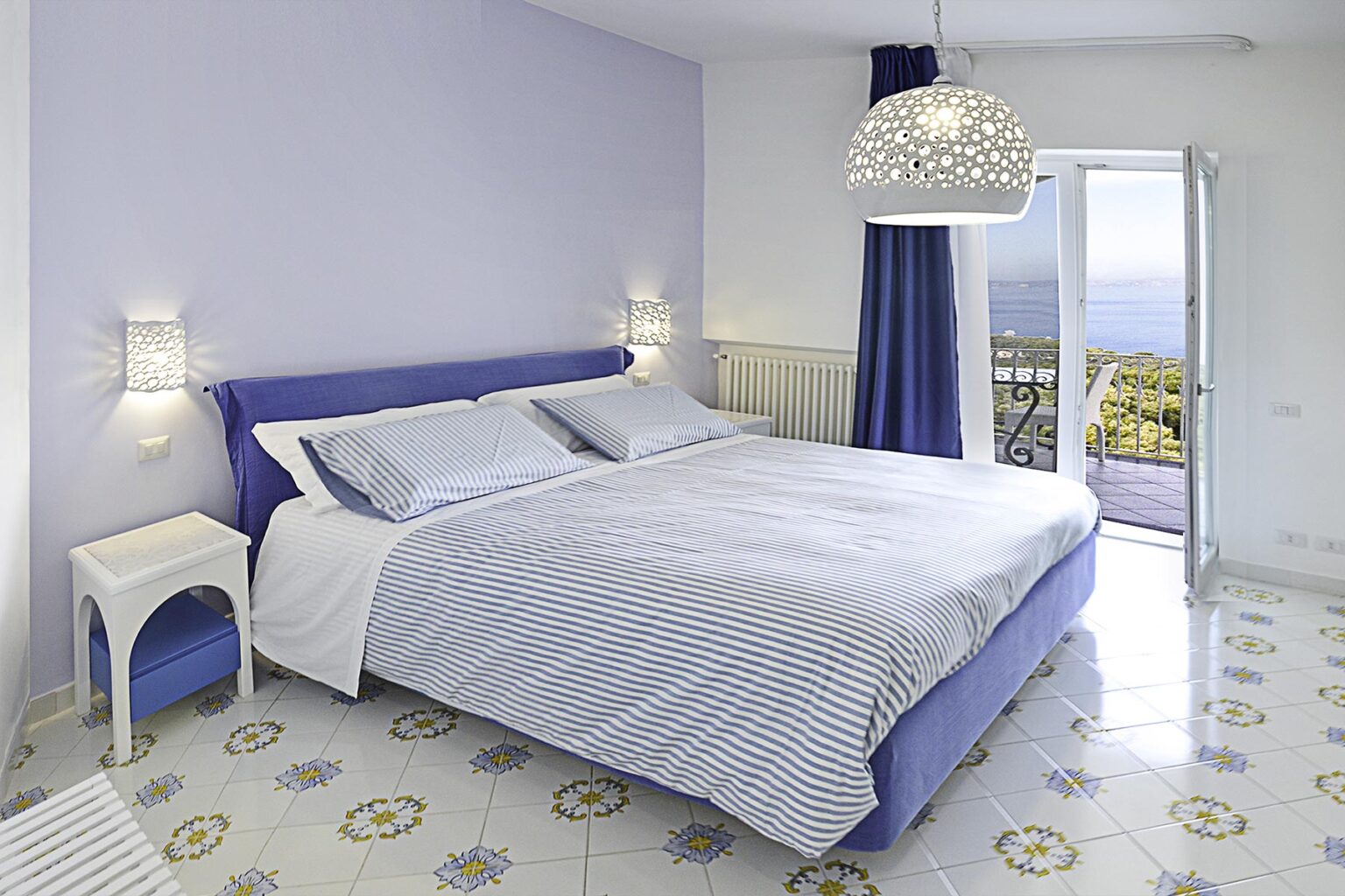 Sorrento Seaview Luxury Villa | Amalfi Coast image 17 | Only on SopranoVillas