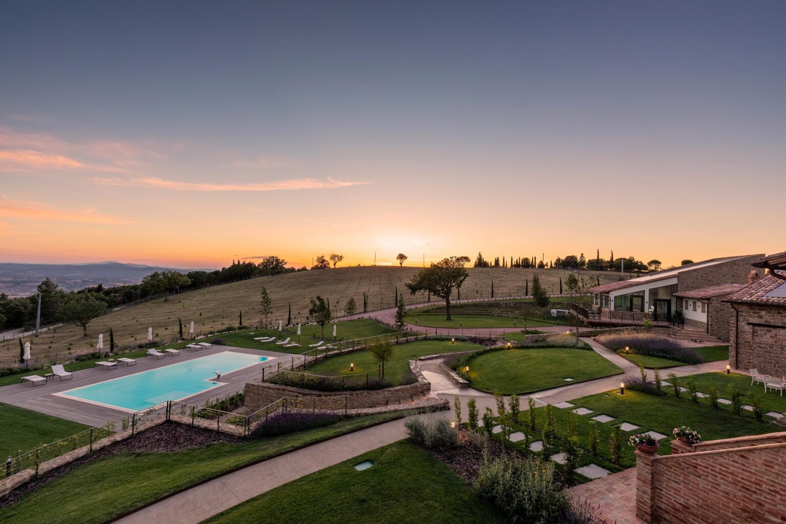 Perugia-Modern-Villa | Only on SopranoVillas