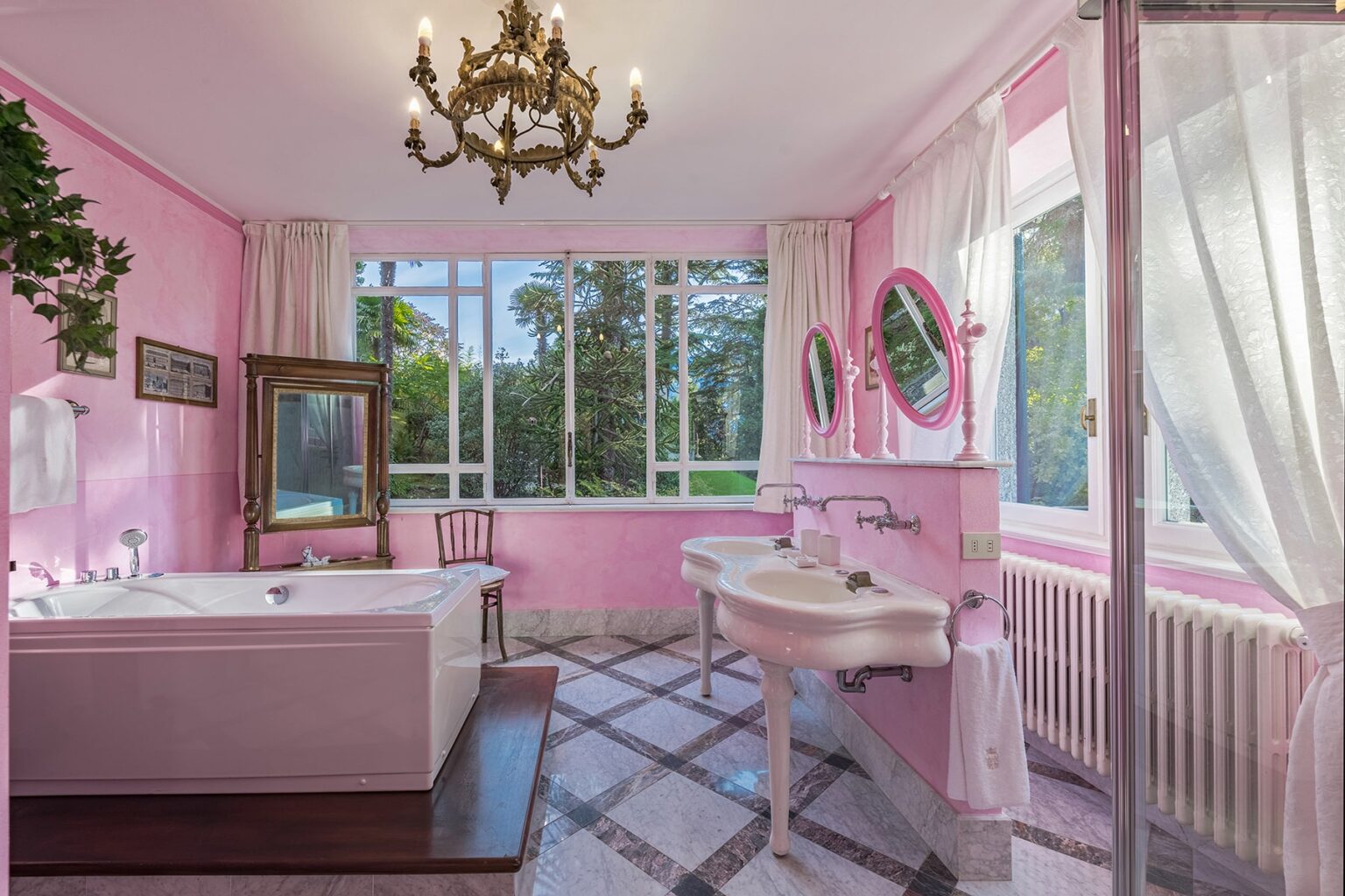 San Siro Prestigious Mansion | Lake Como image 21 | Only on SopranoVillas