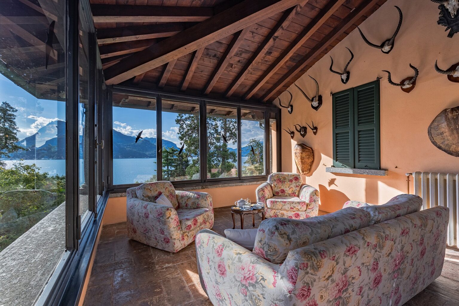 San Siro Prestigious Mansion | Lake Como image 28 | Only on SopranoVillas