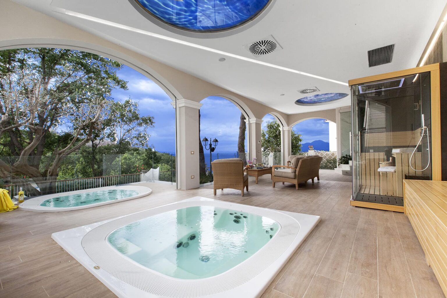 Sorrento Seafront Villa | Amalfi Coast image 26 | Only on SopranoVillas