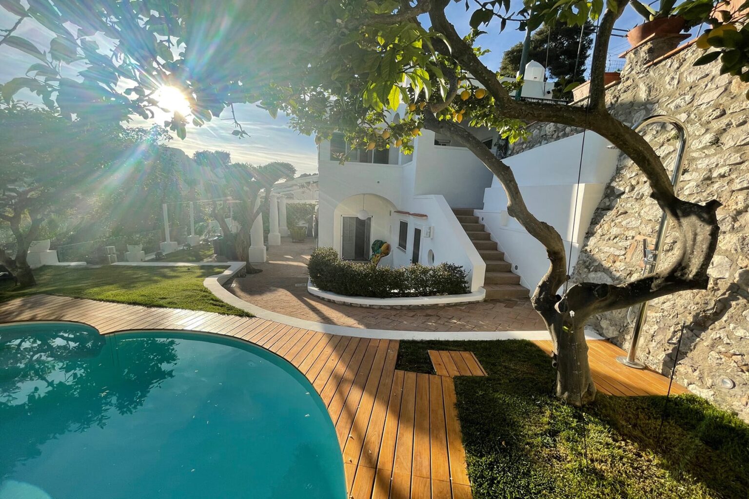 Capri Swimming Pool Villa | Amalfi Coast image 14 | Only on SopranoVillas